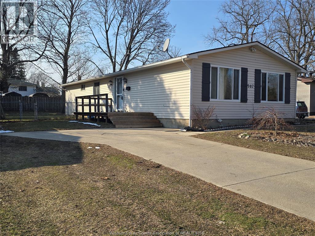 302 Summerset AVENUE, Kingsville, Ontario