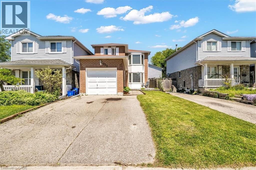 732 BENNETT Crescent, oshawa, Ontario