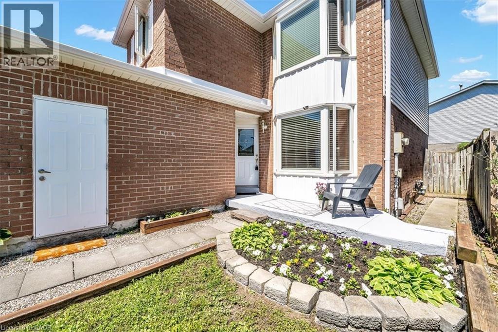 732 Bennett Crescent, Oshawa, Ontario L1K 1T6 - Photo 3 - 40827299