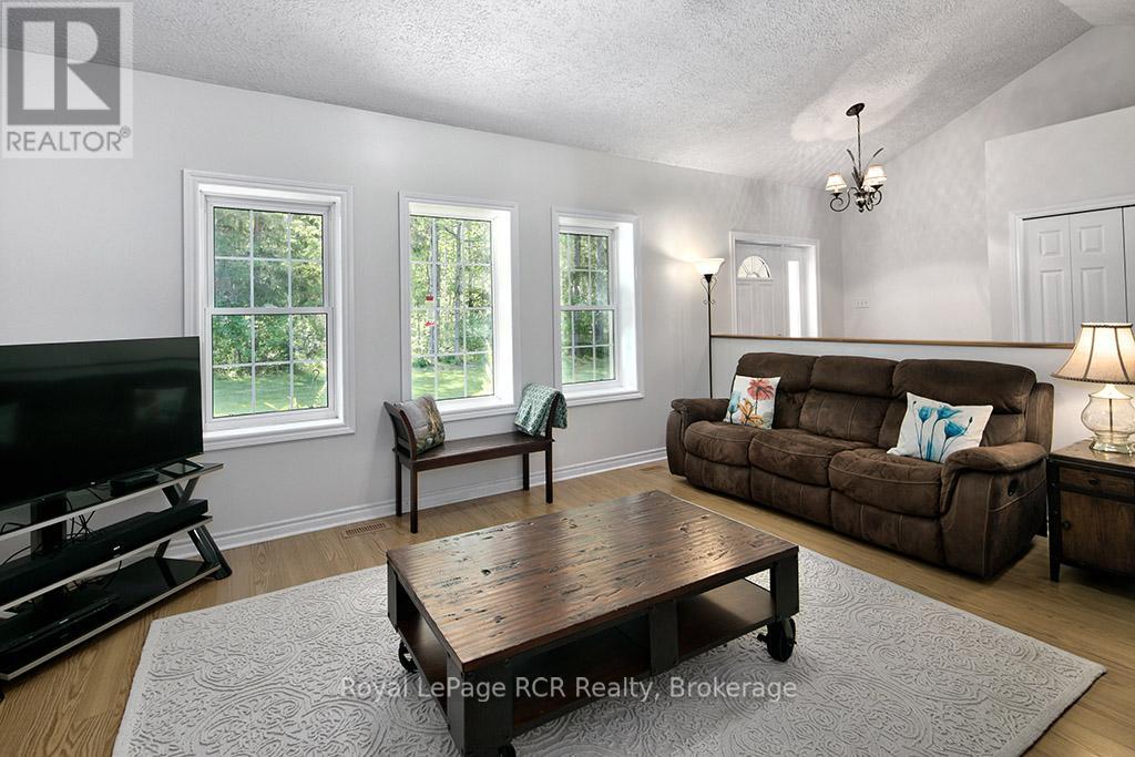 262822 Varney Road, West Grey, Ontario  N0G 1R0 - Photo 13 - X13418574