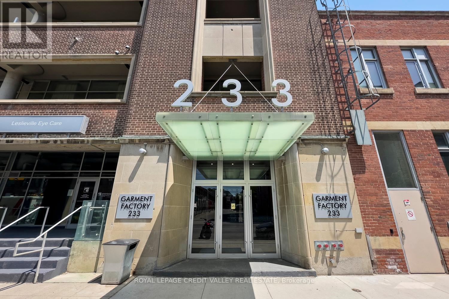 816 - 233 CARLAW AVENUE, Toronto, Ontario