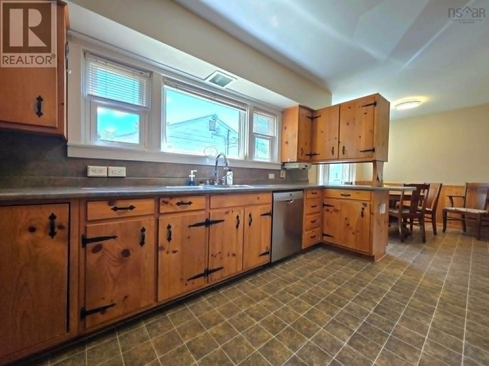 61 Laurie Street, Truro, Nova Scotia  B2N 4S8 - Photo 15 - 202613742