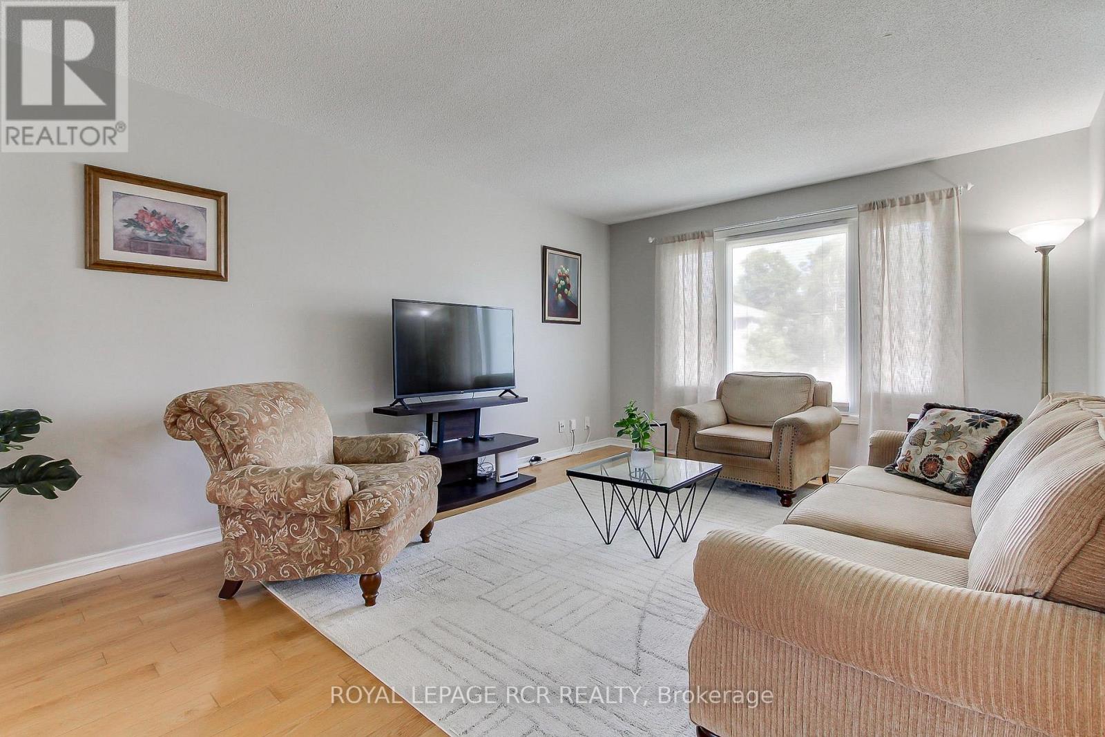 491 Maplegrove Avenue, Bradford West Gwillimbury, Ontario  L3Z 2W1 - Photo 9 - N13418622