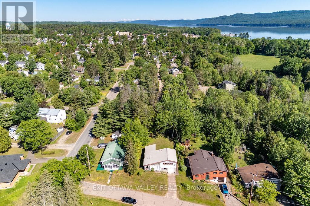 3 Newton Crescent, Deep River, Ontario  K0J 1P0 - Photo 35 - X12605238