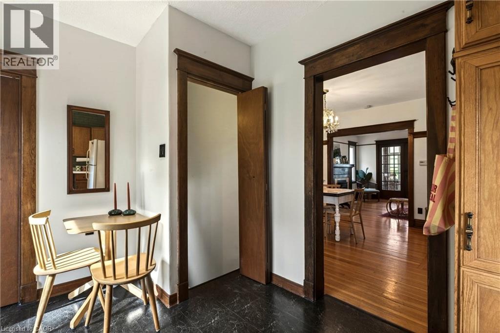48 Longwood Road N, Hamilton, Ontario  L8S 3V4 - Photo 38 - 40834159