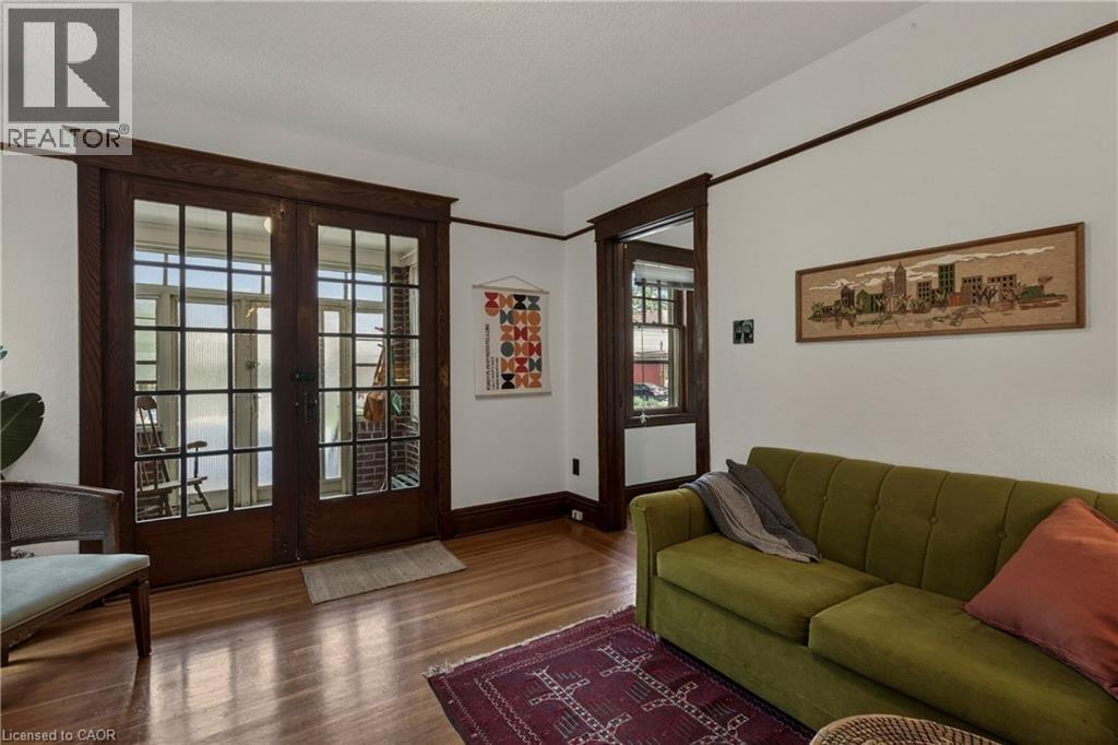 48 Longwood Road N, Hamilton, Ontario  L8S 3V4 - Photo 6 - 40834159