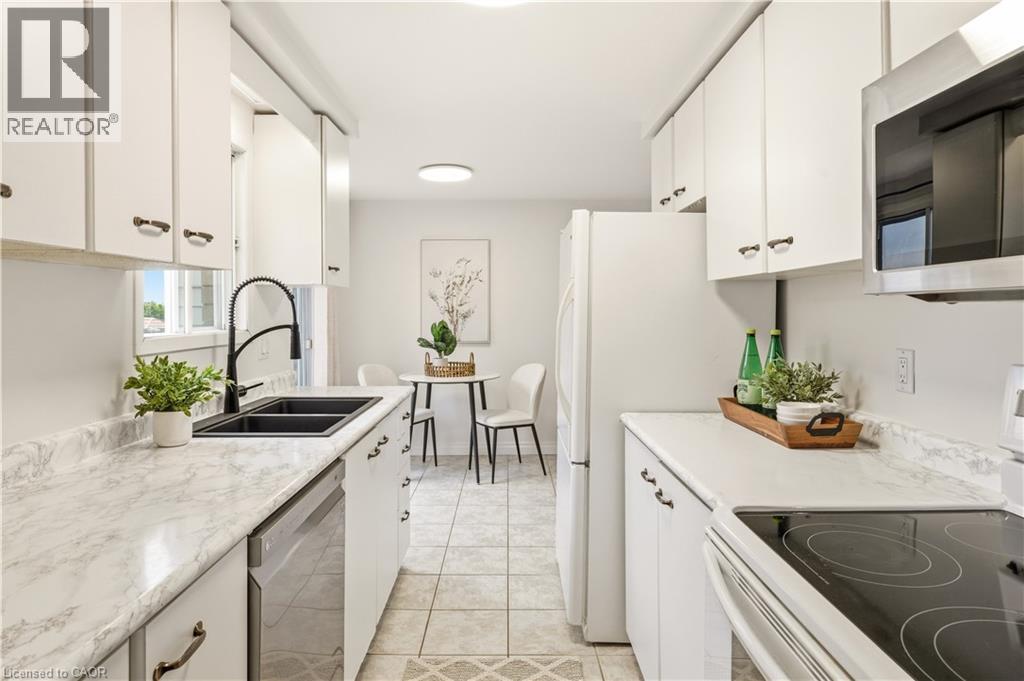 45 Catalina Court, Kitchener, Ontario  N2M 5L9 - Photo 8 - 40835492