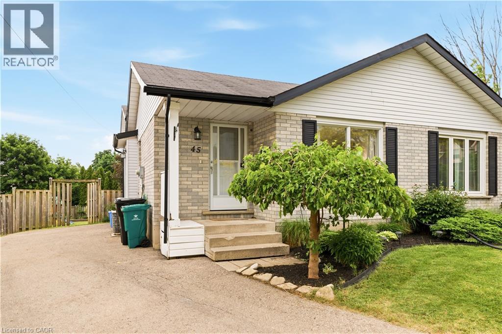 45 Catalina Court, Kitchener, Ontario  N2M 5L9 - Photo 2 - 40835492