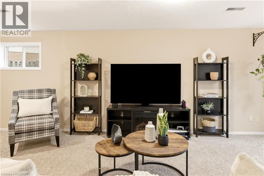 45 Catalina Court, Kitchener, Ontario  N2M 5L9 - Photo 24 - 40835492