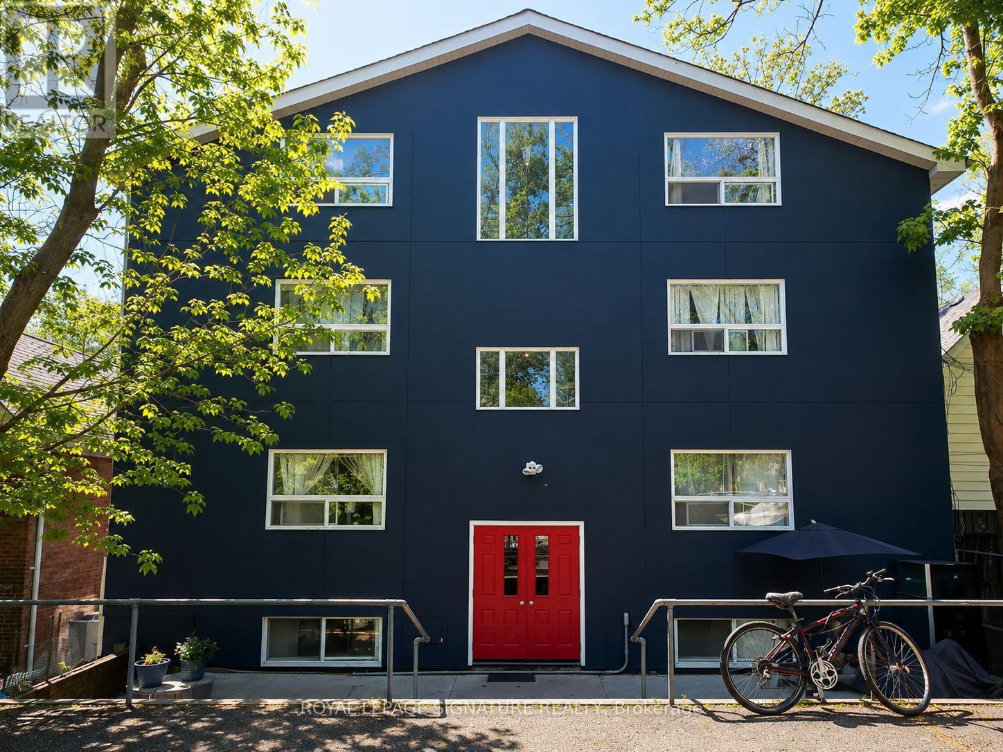 2 - 10 IVY AVENUE, Toronto, Ontario