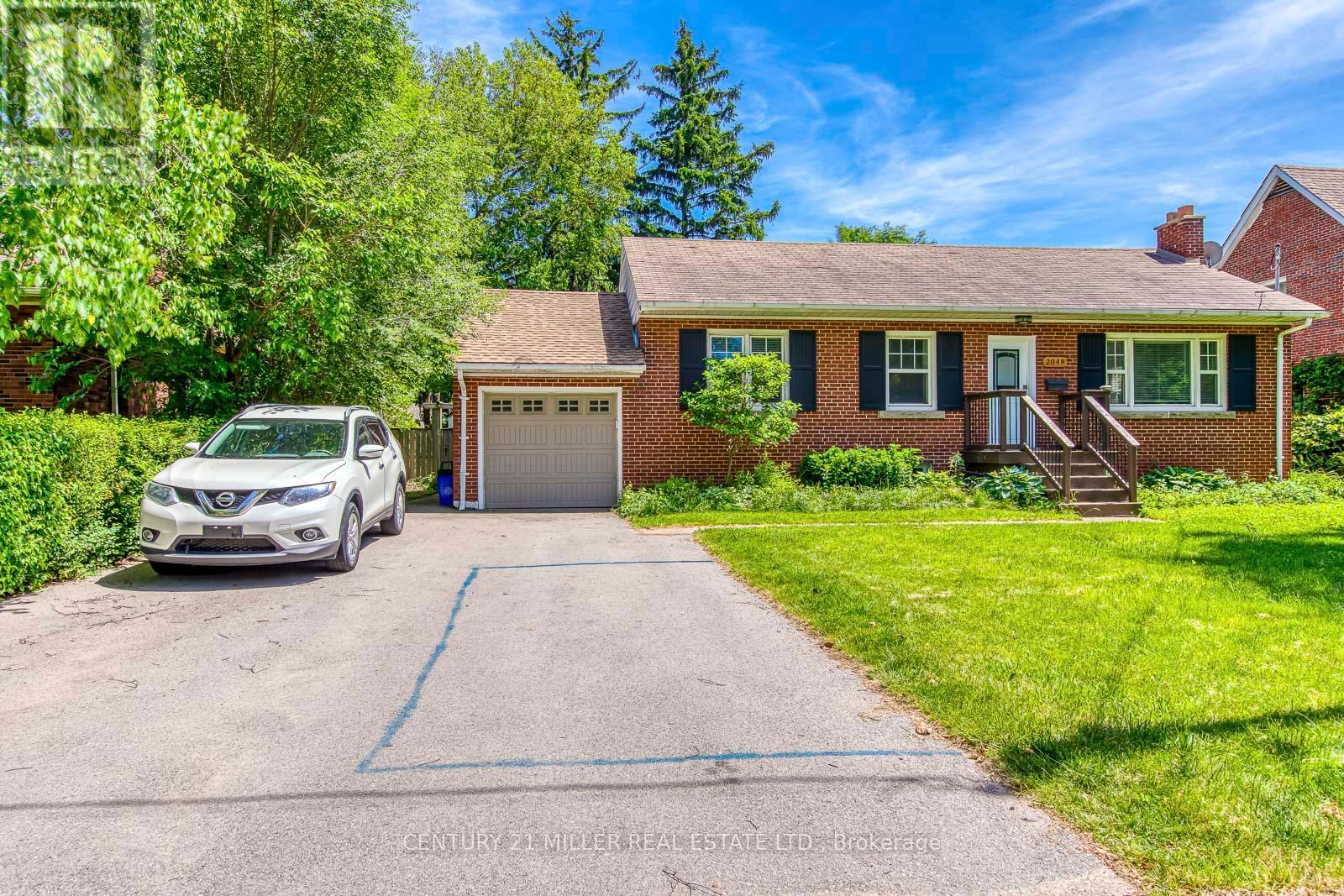 2048 EDINBURGH (MAIN LEVEL) DRIVE, Burlington, Ontario