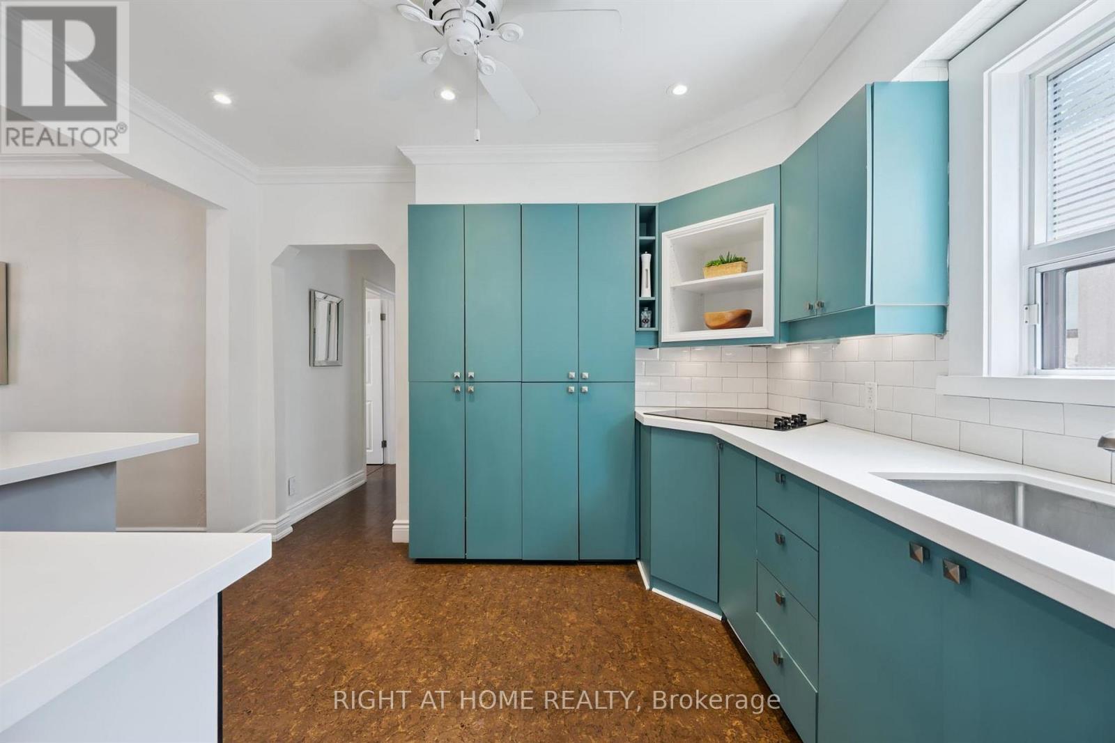 33 South Kingsway, Toronto, Ontario  M6S 3T2 - Photo 14 - W13418602