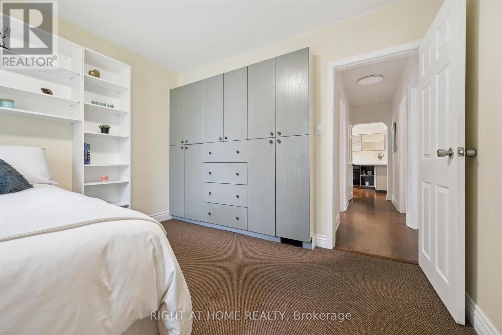 33 South Kingsway, Toronto, Ontario  M6S 3T2 - Photo 18 - W13418602