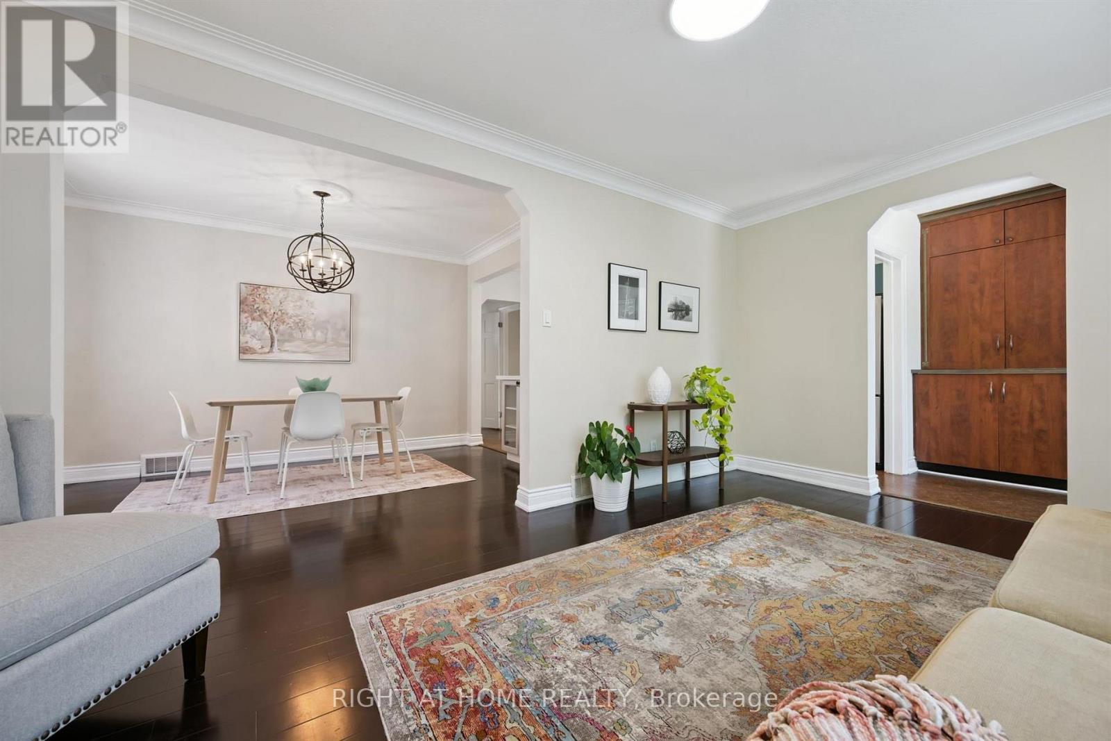 33 South Kingsway, Toronto, Ontario  M6S 3T2 - Photo 7 - W13418602
