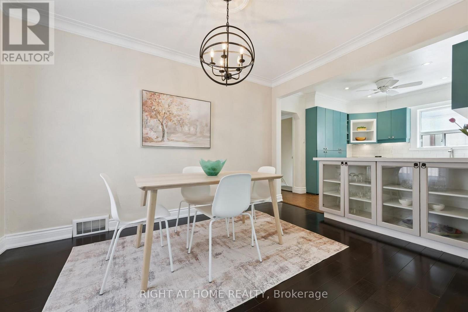 33 South Kingsway, Toronto, Ontario  M6S 3T2 - Photo 9 - W13418602