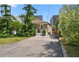 33 SOUTH KINGSWAY, Toronto, Ontario