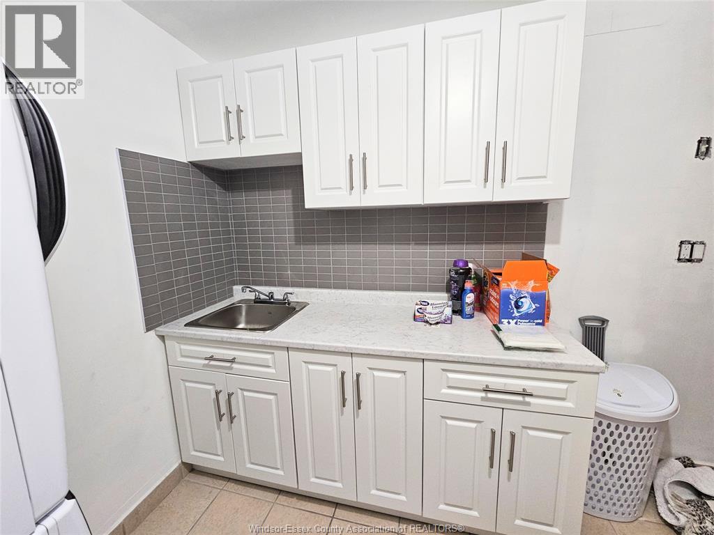 4896 Juliet Crescent Unit# Basement, Windsor, Ontario  N9G 3A6 - Photo 11 - 26013427