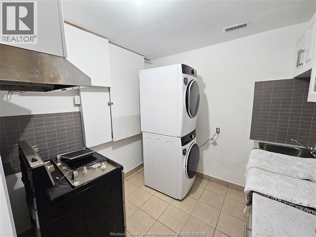 4896 Juliet Crescent Unit# Basement, Windsor, Ontario  N9G 3A6 - Photo 12 - 26013427