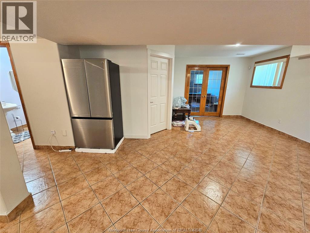 4896 Juliet Crescent Unit# Basement, Windsor, Ontario  N9G 3A6 - Photo 6 - 26013427