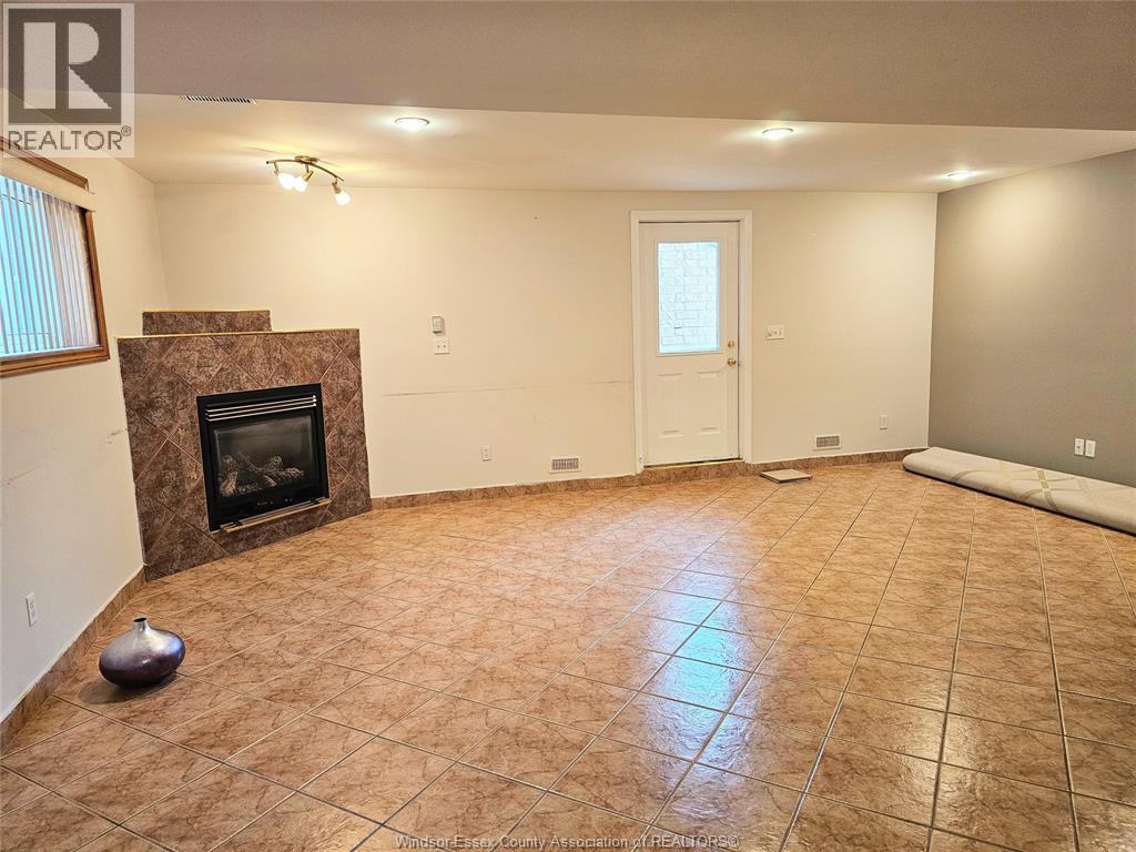 4896 Juliet Crescent Unit# Basement, Windsor, Ontario  N9G 3A6 - Photo 7 - 26013427