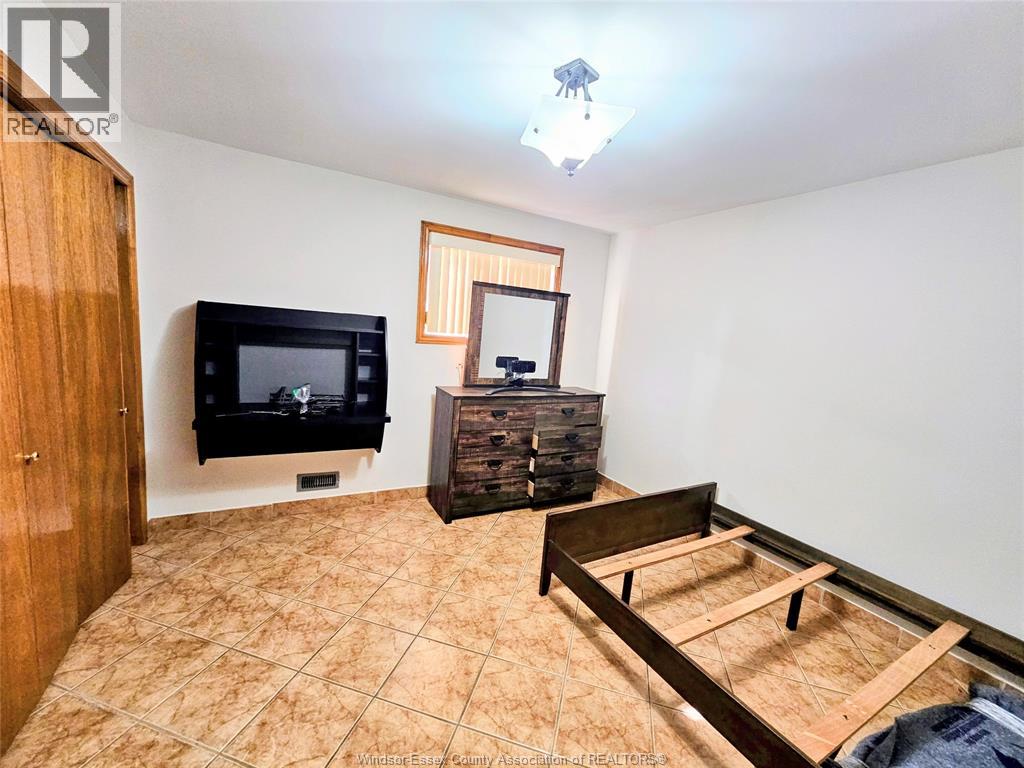 4896 Juliet Crescent Unit# Basement, Windsor, Ontario  N9G 3A6 - Photo 8 - 26013427
