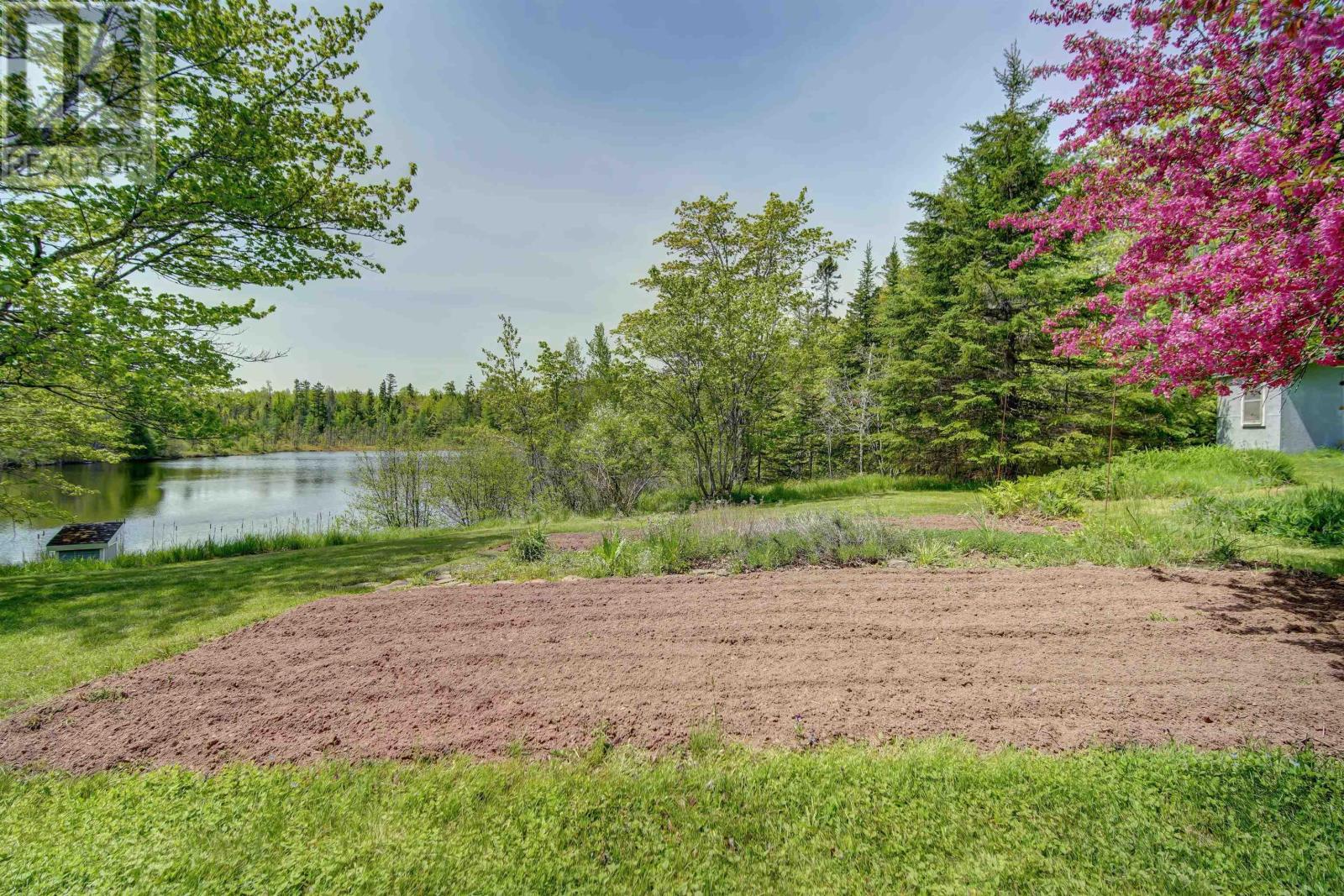 99 Gloria Lane, Carrolls Corner, Nova Scotia  B0N 1Y0 - Photo 12 - 202613737