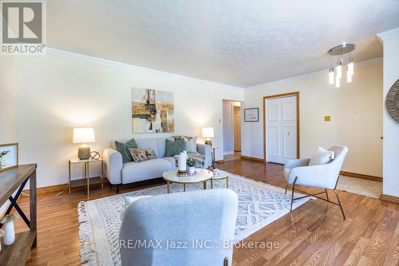 950 Mary Street N, Oshawa (Centennial), Ontario  L1G 5G8 - Photo 12 - E13418752