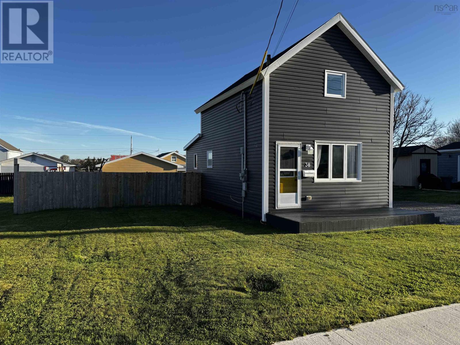 38 Hay Street, glace bay, Nova Scotia