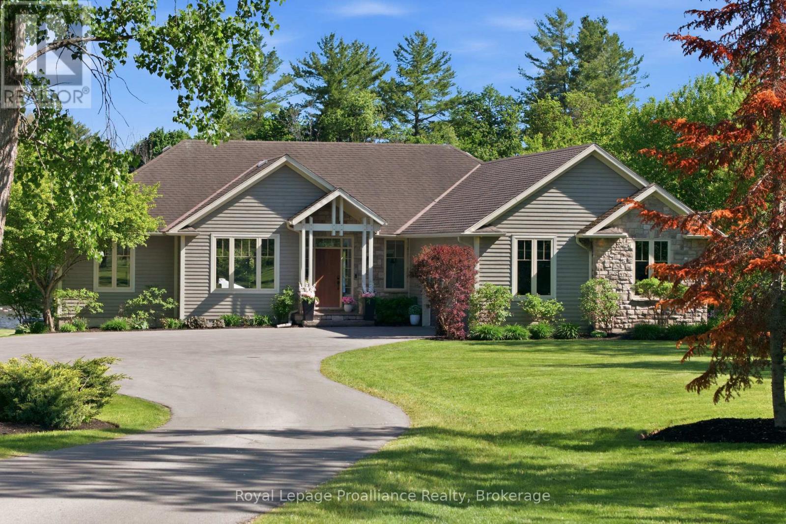 1270 Old Hwy 2, Quinte West, Ontario  K8N 4Z2 - Photo 2 - X13418866