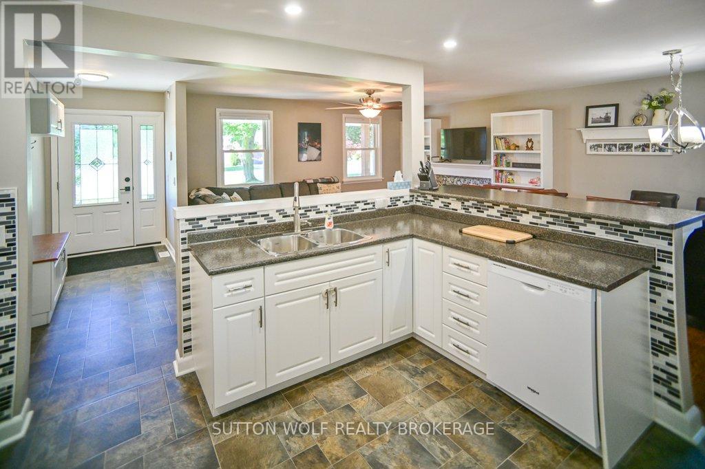 251 Front Street E, Strathroy-Caradoc, Ontario  N7G 1Z2 - Photo 12 - X13418742