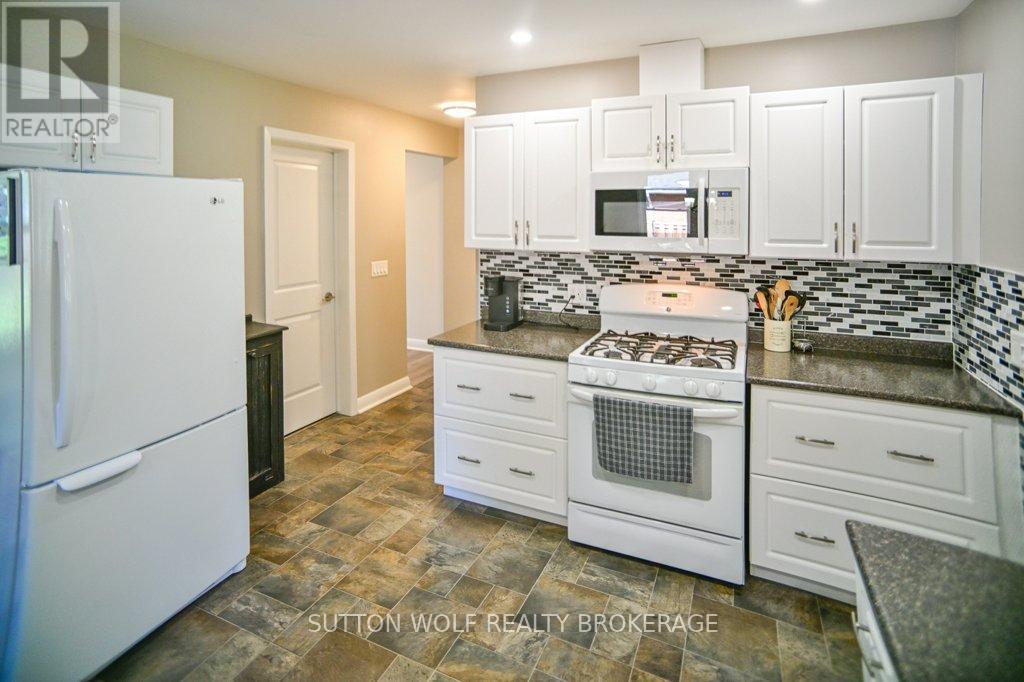 251 Front Street E, Strathroy-Caradoc, Ontario  N7G 1Z2 - Photo 14 - X13418742