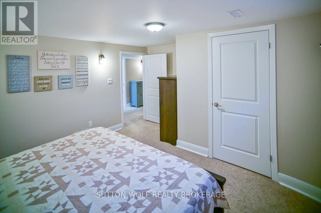 251 Front Street E, Strathroy-Caradoc, Ontario  N7G 1Z2 - Photo 24 - X13418742