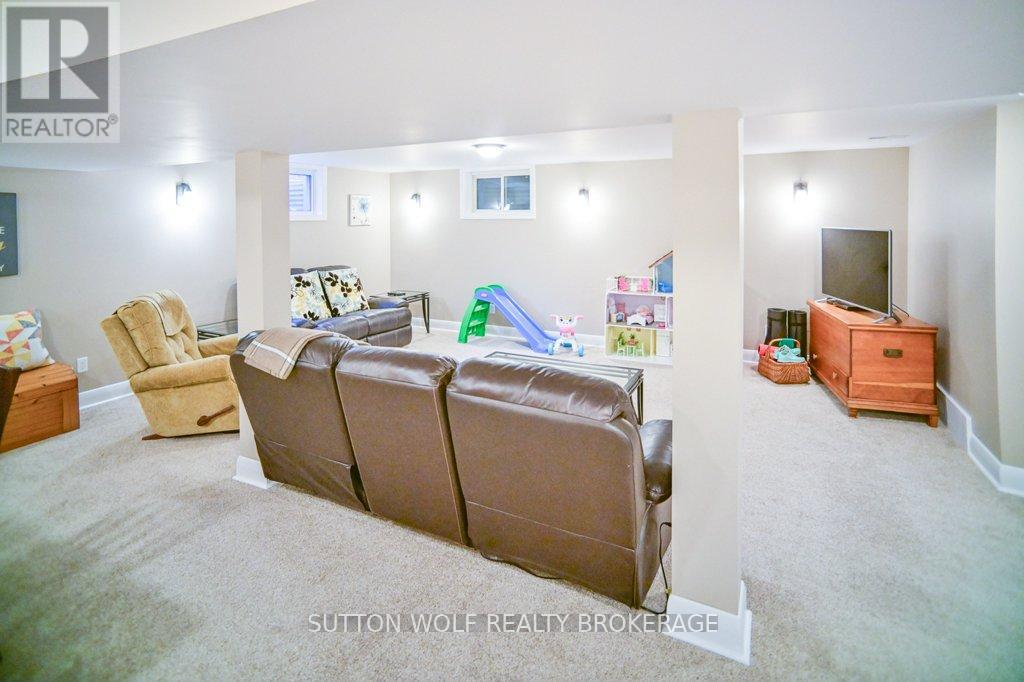 251 Front Street E, Strathroy-Caradoc, Ontario  N7G 1Z2 - Photo 27 - X13418742
