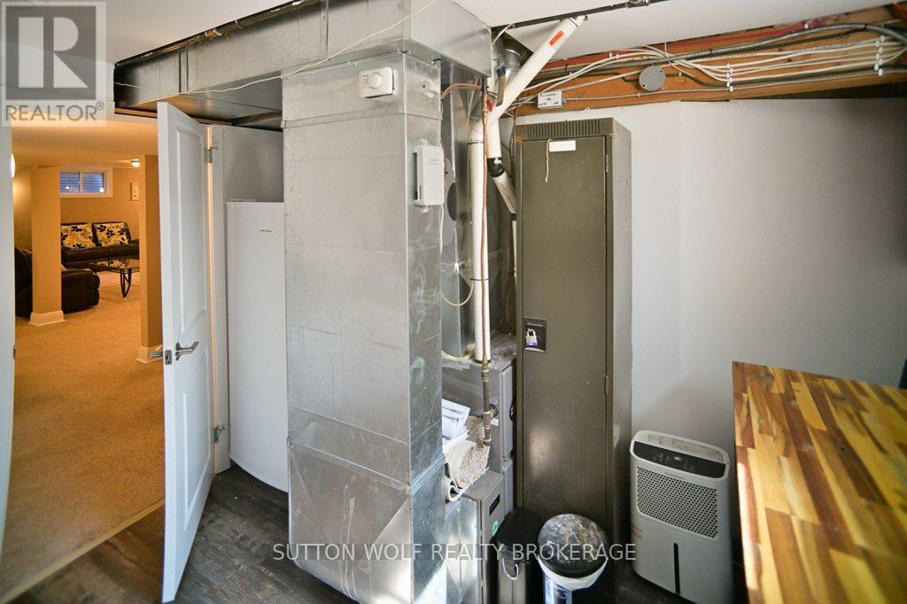 251 Front Street E, Strathroy-Caradoc, Ontario  N7G 1Z2 - Photo 32 - X13418742