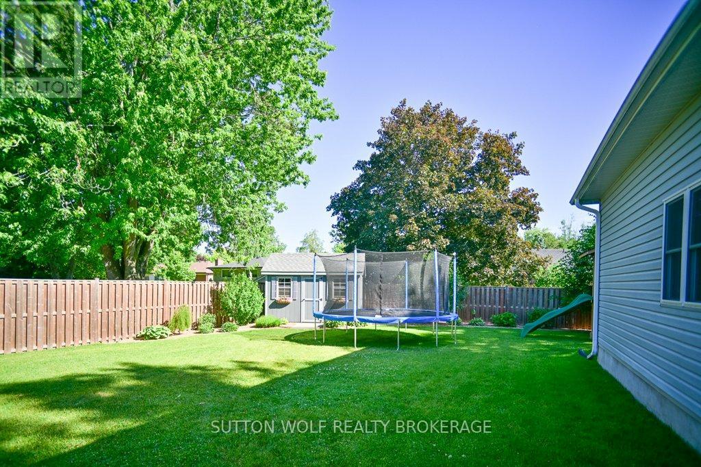 251 Front Street E, Strathroy-Caradoc, Ontario  N7G 1Z2 - Photo 37 - X13418742