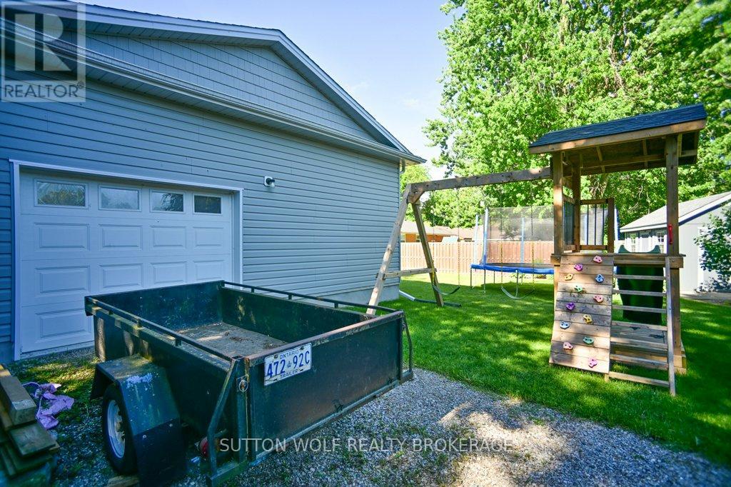 251 Front Street E, Strathroy-Caradoc, Ontario  N7G 1Z2 - Photo 42 - X13418742