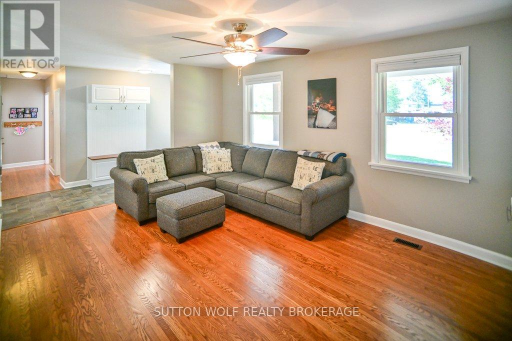 251 Front Street E, Strathroy-Caradoc, Ontario  N7G 1Z2 - Photo 8 - X13418742