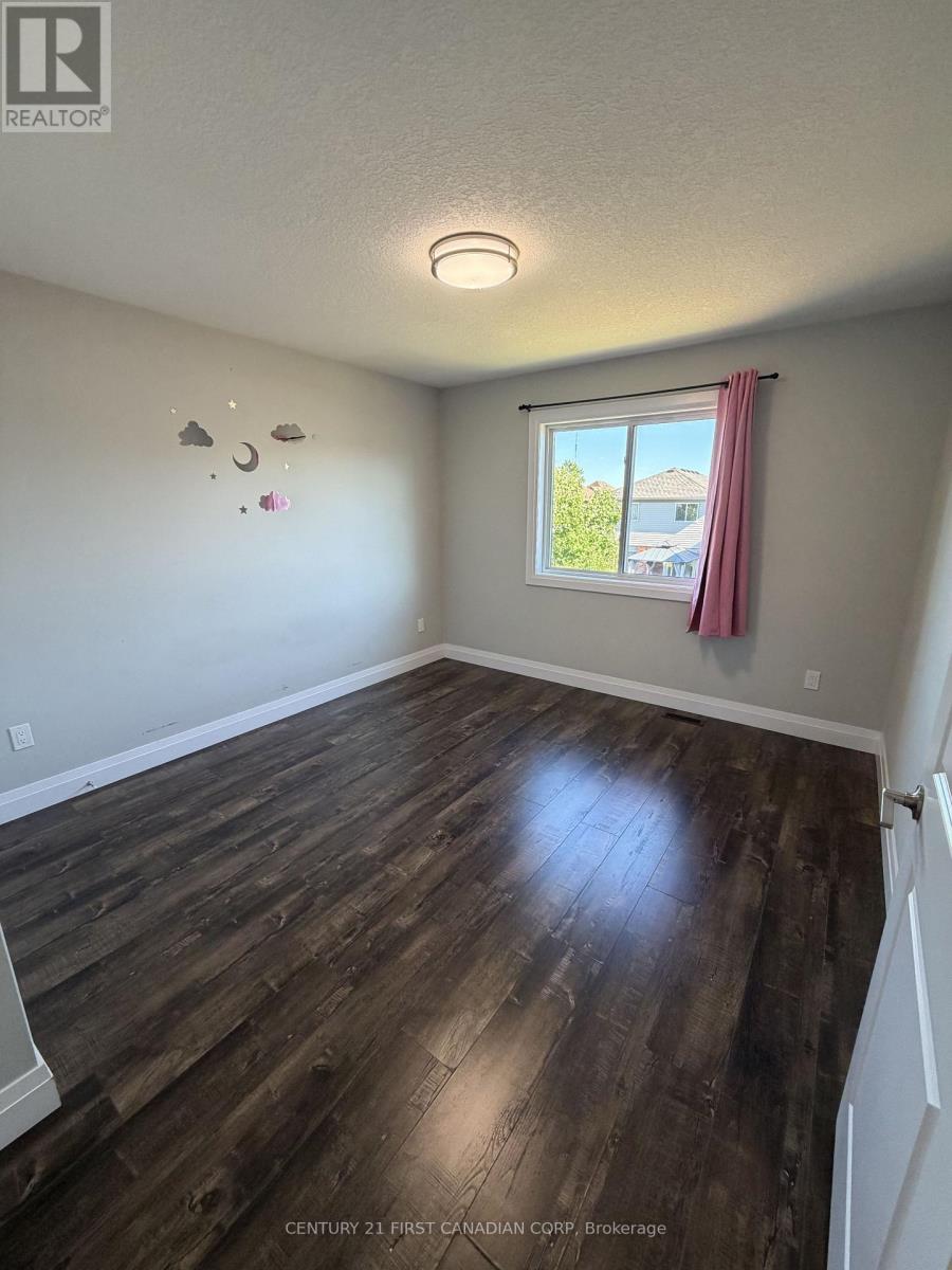 Upper - 2910 Biddulph Street, London South, Ontario  N6L 0A8 - Photo 20 - X13418788