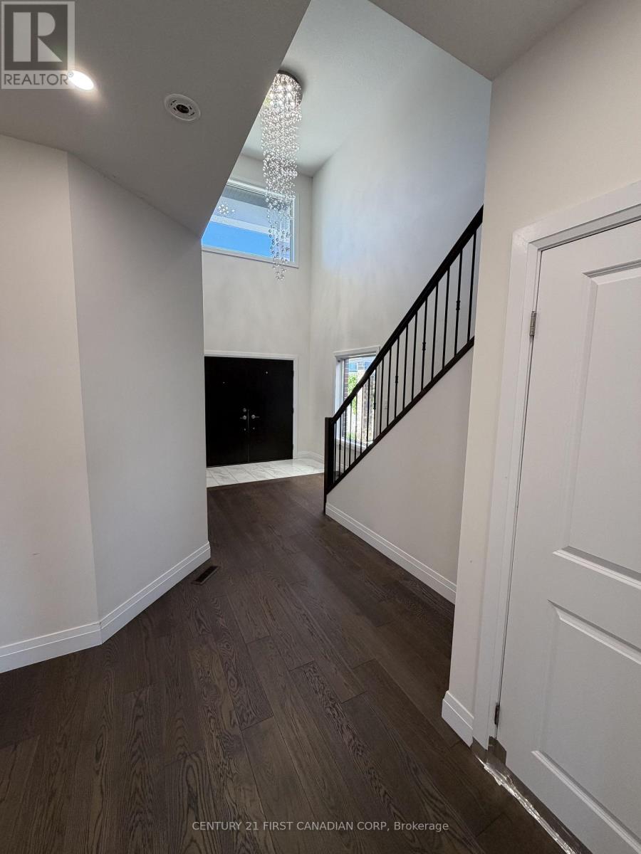 Upper - 2910 Biddulph Street, London South, Ontario  N6L 0A8 - Photo 3 - X13418788