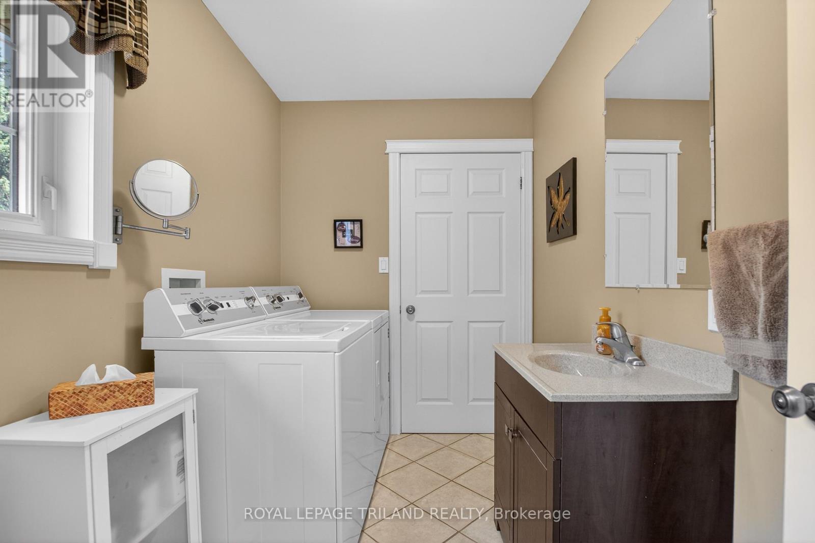 51274 Calton Line Lane, Malahide, Ontario  N5H 2R5 - Photo 16 - X13418828