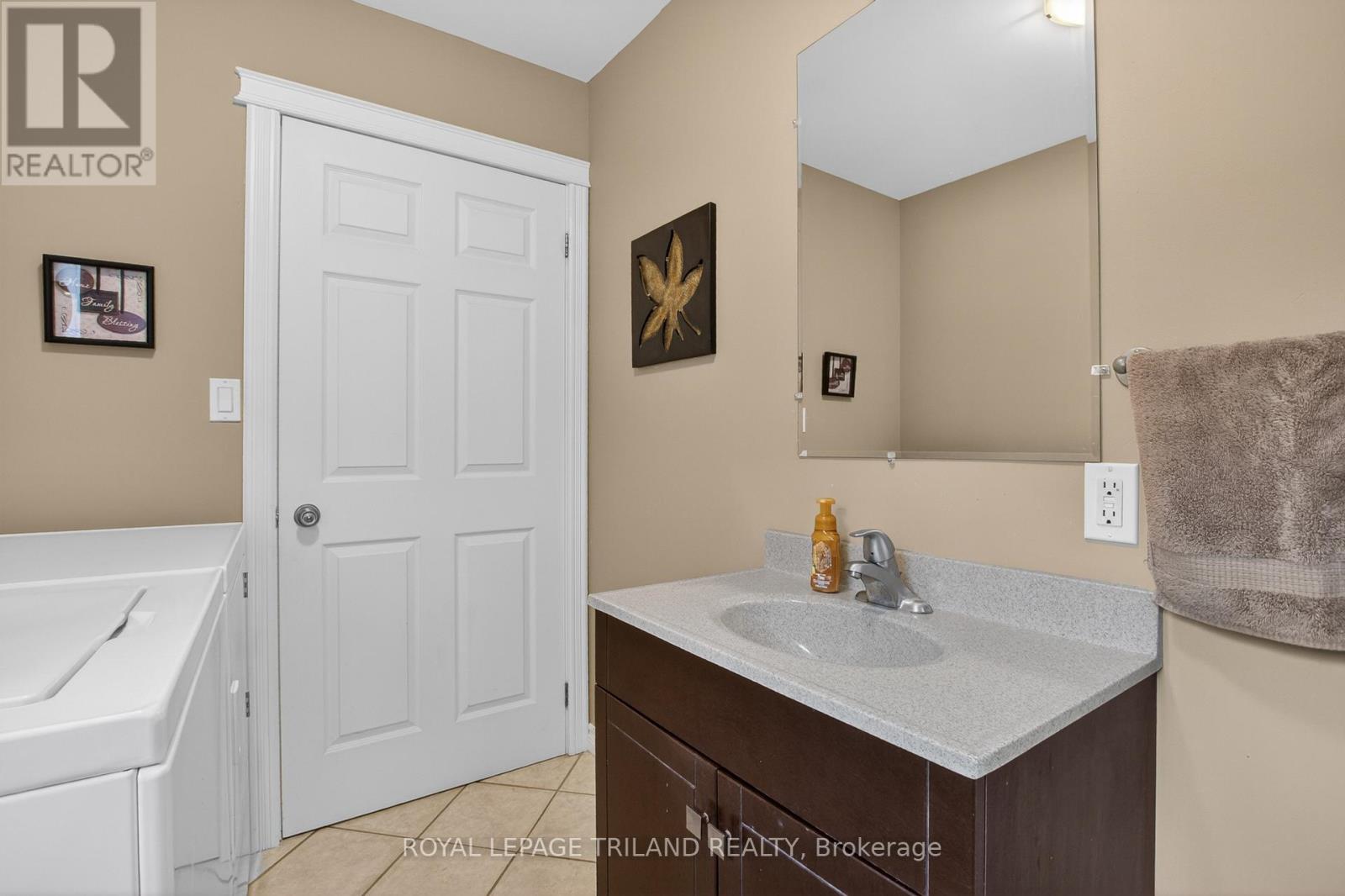 51274 Calton Line Lane, Malahide, Ontario  N5H 2R5 - Photo 17 - X13418828