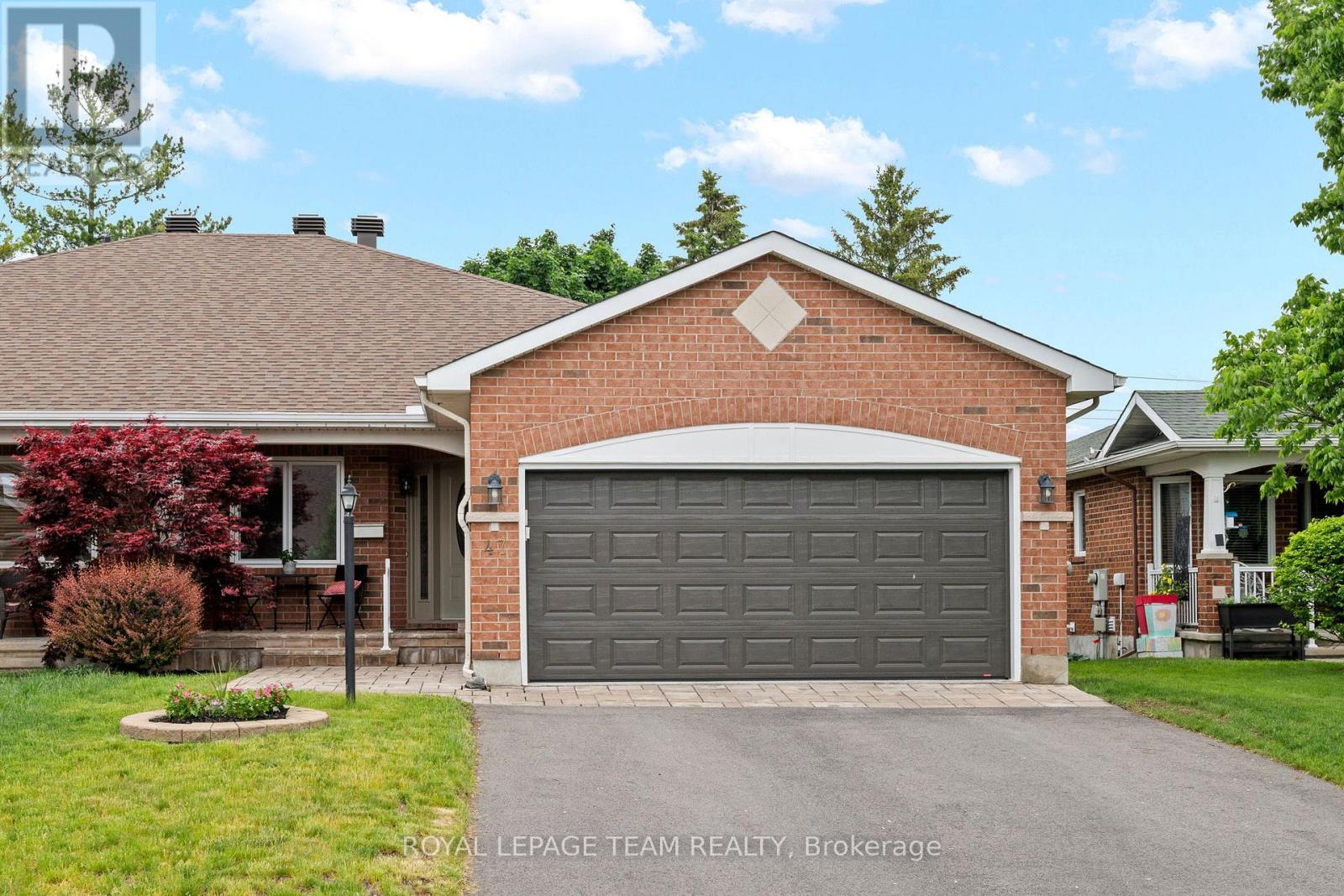 47 STOWGRASS CRESCENT, Ottawa, Ontario
