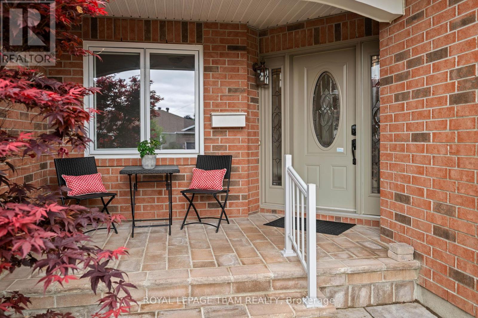 47 Stowgrass Crescent, Ottawa, Ontario K2S 2A1 - Photo 2 - X13418790