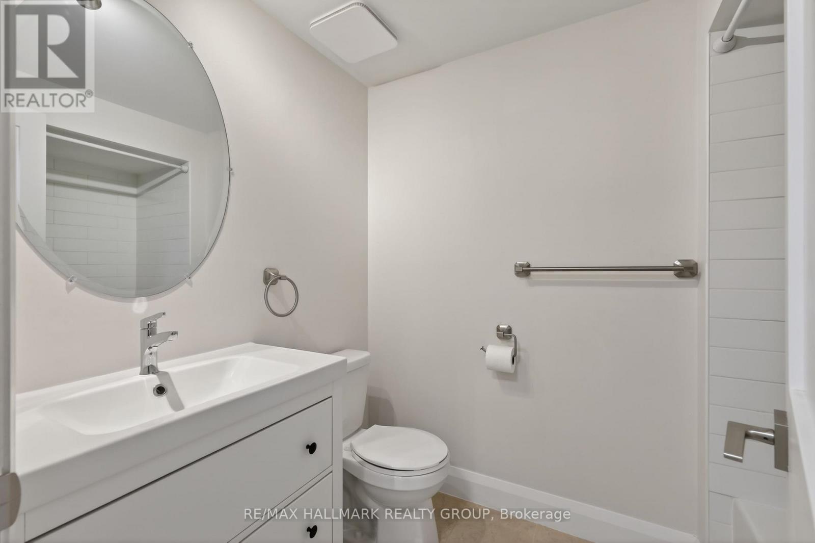 1551 Hoskins Crescent, Ottawa, Ontario  K1C 2G3 - Photo 14 - X13418894