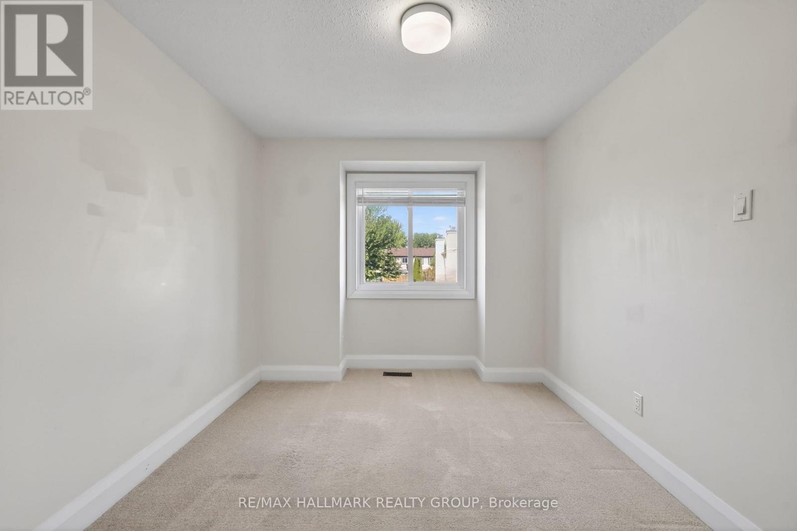 1551 Hoskins Crescent, Ottawa, Ontario  K1C 2G3 - Photo 17 - X13418894