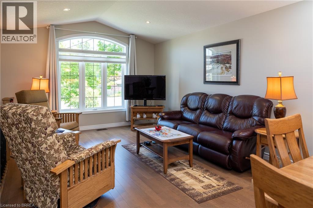 185 Mount Pleasant Street, Brantford, Ontario  N3T 1T6 - Photo 10 - 40837947