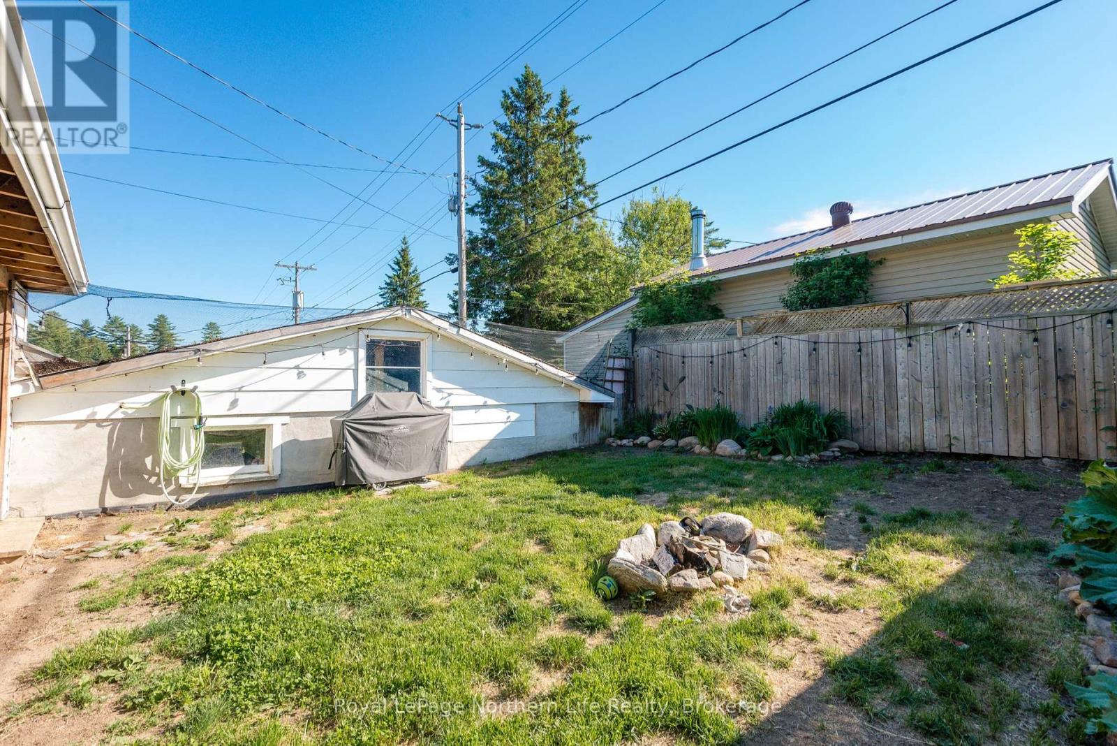 32 Pine Street, Unorganized Townships, Ontario  P0H 2J0 - Photo 30 - X13414142