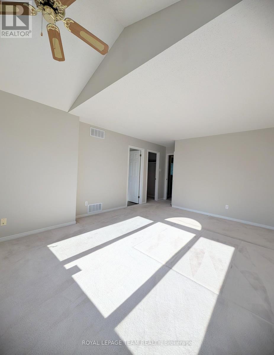90 Moresby Drive, Ottawa, Ontario  K2M 2J6 - Photo 3 - X12915042