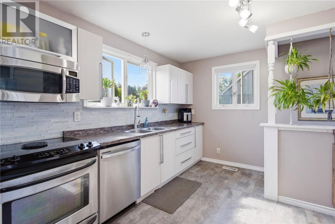 143 First Avenue N, Levack, Ontario  P0M 2C0 - Photo 4 - 2128412
