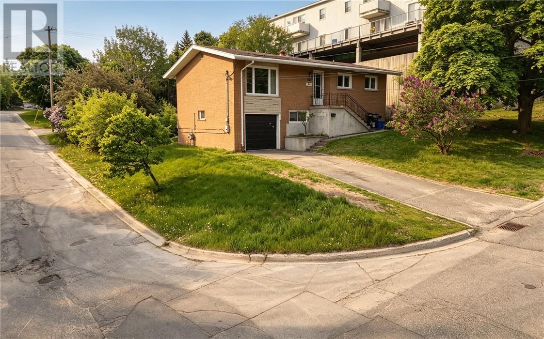 836 Prete Street, Sudbury, Ontario  P3E 3Y1 - Photo 2 - 2128392